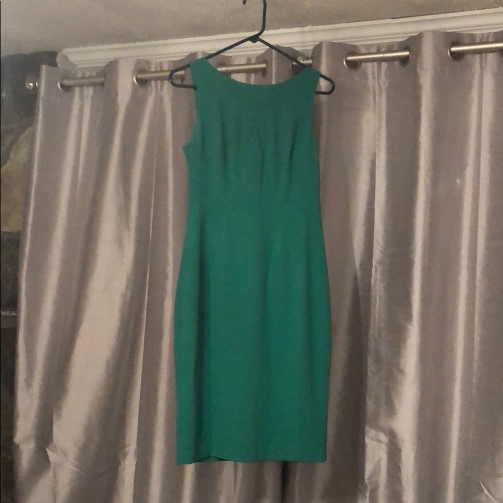 Vince Camuto green dress